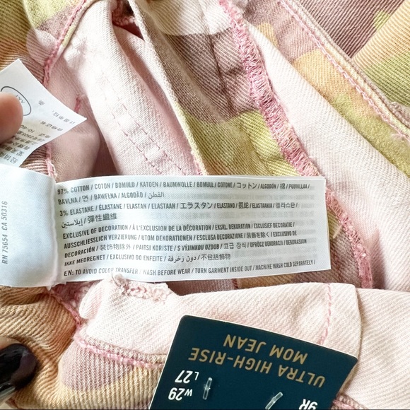 Hollister Ultra High-Rise Cargo Mom Jeans Pink Army Green Camo 9R 29 NWT - Picture 13 of 16